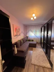 Apartament 3 camere, 70 mp utili, etaj intermediar Racadau - foto 6