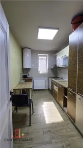 Birou ,prima inchirere, parcare privata si utilitati incluse in pret. - foto 2