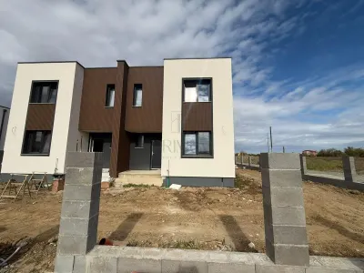 Casa ideală pentru un stil de viață modern și confortabil! - Mosnita Noua