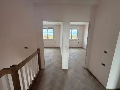 Casa ideală pentru un stil de viață modern și confortabil! - foto 4