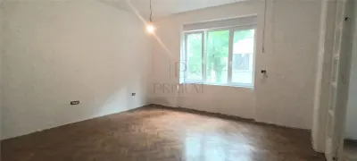Spatiu birouri 4 camere renovat - Central - foto 7
