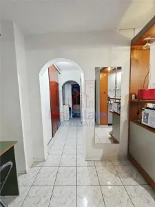 Apartament cu 3 camere decomandat, mobilat si utilat, in Tudor Vladimirescu - foto 2