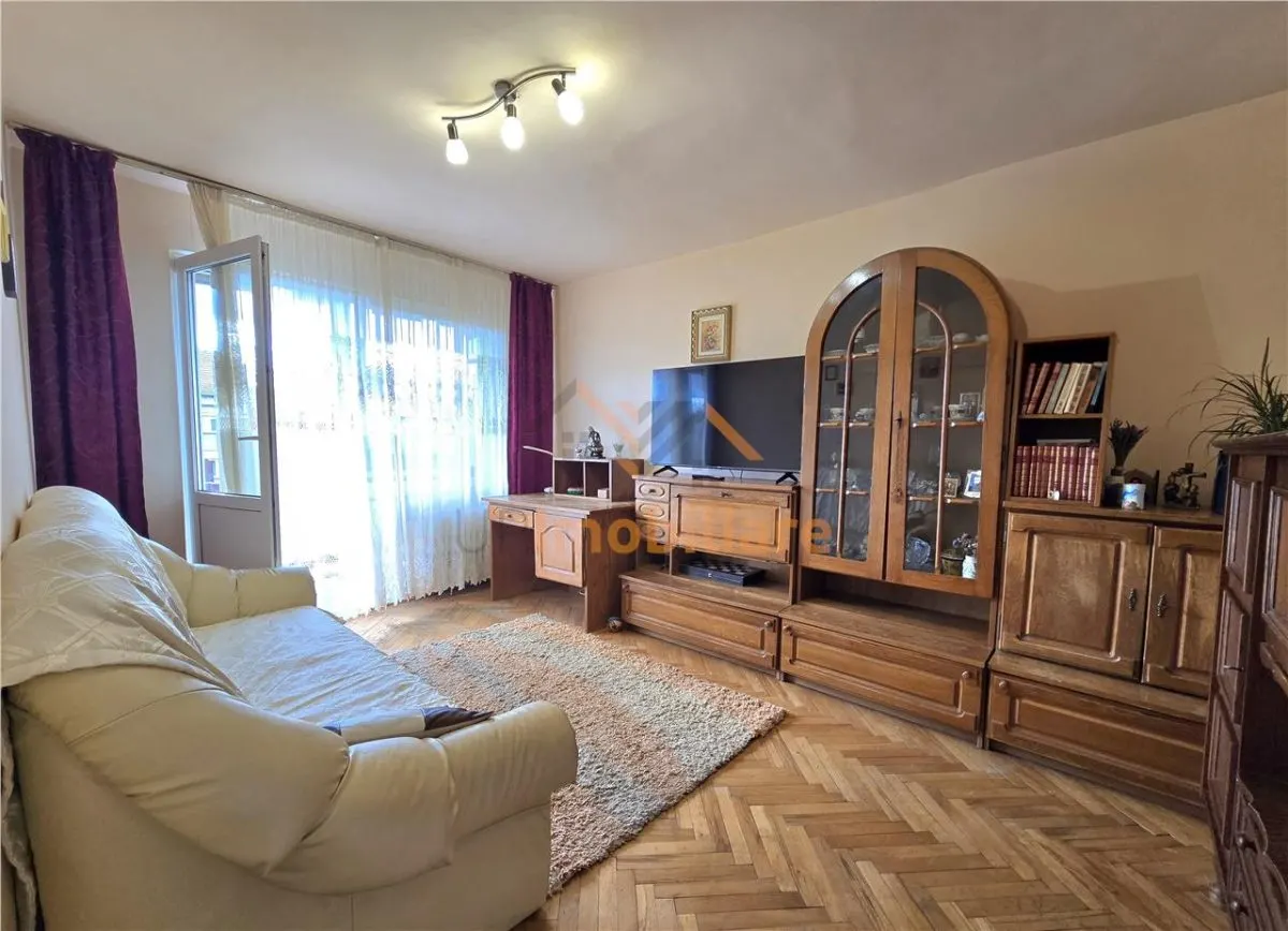 Apartament 3 camere Oradea - poza 1