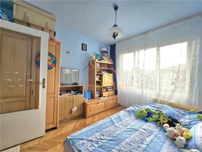 Apartament 3 camere Oradea - poza 12