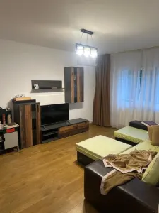 Inchiriez apartament 2 camere Rond Vechi - Iasi