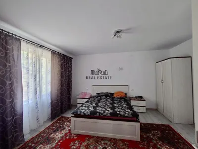 Doua case, teren si padure in Mihaileni - Buces - foto 5
