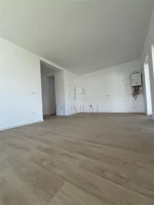 Jumatate de duplex pe parter, 3 dormitoare, curte uriasa de 383 mp, strada asfaltata - foto 13
