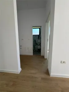 Jumatate de duplex pe parter, 3 dormitoare, curte uriasa de 383 mp, strada asfaltata - foto 16