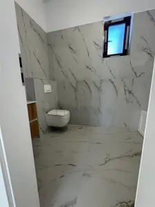Jumatate de duplex pe parter, 3 dormitoare, curte uriasa de 383 mp, strada asfaltata - foto 18