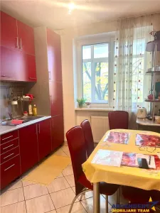 Apartament cu 3camere, etaj1, bloc de 4 nivele, langa Piata Tractorul, Brasov - foto 11