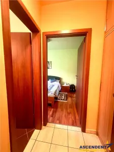 Apartament cu 3camere, etaj1, bloc de 4 nivele, langa Piata Tractorul, Brasov - foto 5