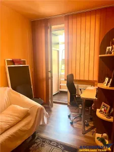 Apartament cu 3camere, etaj1, bloc de 4 nivele, langa Piata Tractorul, Brasov - foto 10