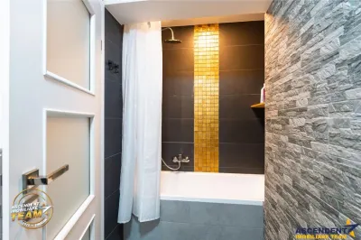 Decomandat 3 camere, mobilat, echipat, terasa apreciabila, parcare, Lenin, Sfantu Gheorghe - foto 5
