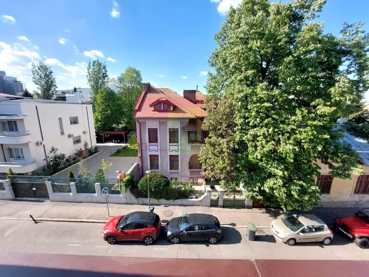 Birou București - poza 1