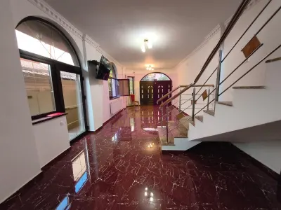 Casă 7 camere București - poza 2