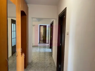 Apartament 4 camere București - poza 2