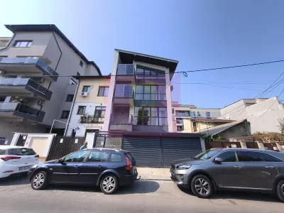 Vilă frumoasă în proximitatea zonei comerciale Barbu Văcărescu - Bucuresti
