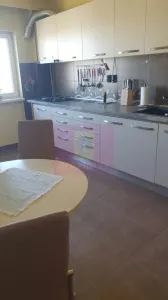 Ap 4 camere, mobilat in Berceni la 10 minute de metrou Sudului - Bucuresti