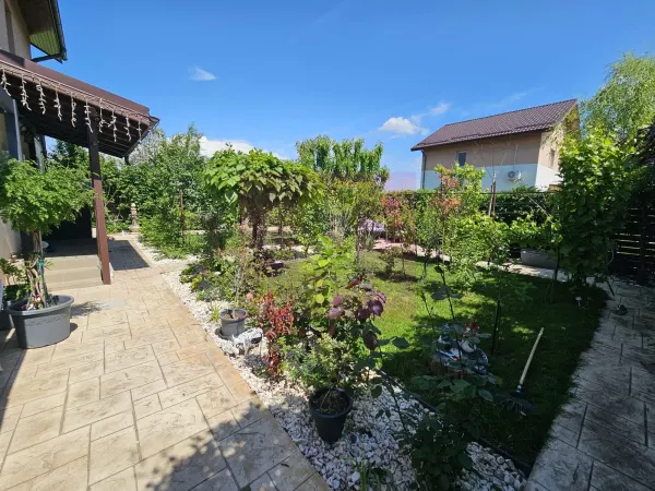 Casă 4 camere Sabareni - poza 4