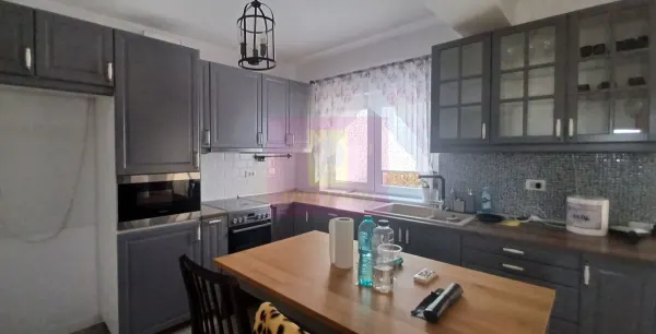 Casă 4 camere Sabareni - poza 8