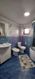 Casă 4 camere Sabareni - poza 11