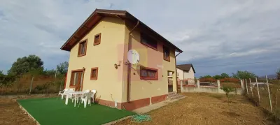 Casă 4 camere Sabareni - poza 3