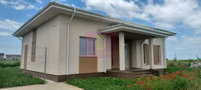 Gulia, casă nouă parter 4 camere, curte 514 mp - foto 2