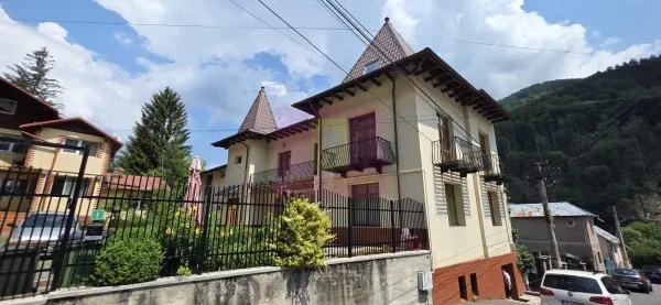Casă 9 camere Sinaia - poza 2