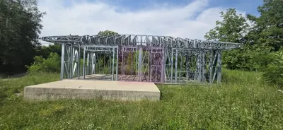 Casa pe structura metalica si teren de 757 mp de vanzare in Brebu - Brebu