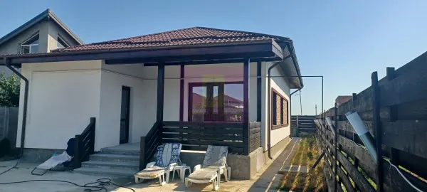 Casă 4 camere Sabareni - poza 2