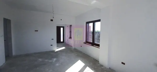 Casă 4 camere Sabareni - poza 11