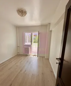 Apartament 4 camere București - poza 10