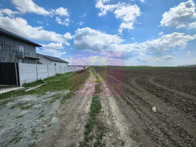 Poșta Teren 3000mp aproape de utilități ideal proiect rezidețial - Posta