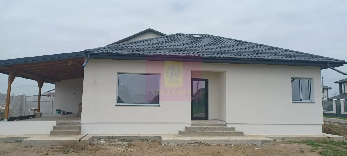 Casă 3 camere Sabareni - poza 1