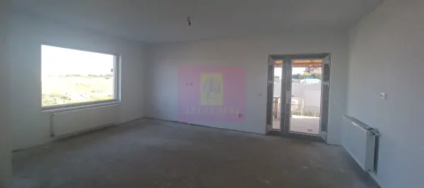 Casă 3 camere Sabareni - poza 3