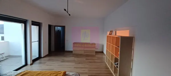 Casă 6 camere Sabareni - poza 11