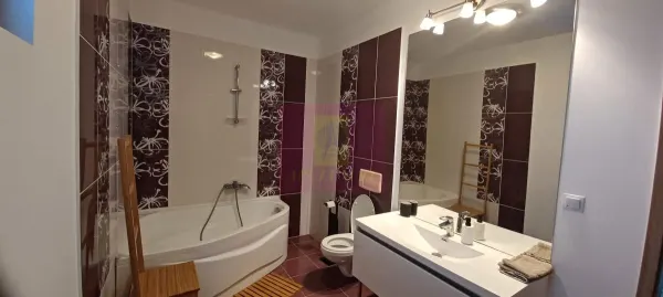 Casă 6 camere Sabareni - poza 12