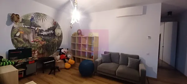 Casă 6 camere Sabareni - poza 9