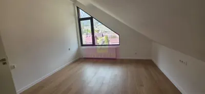 Apartament cu 2 camere de vanzare in Busteni - Busteni
