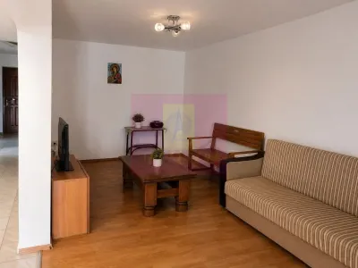 Casă 5 camere Sadina - poza 9