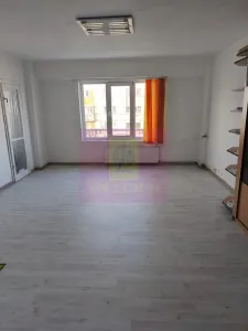 Vanzare apartament in zona Decebal- Calarasilor, metrou magistrala M2 - Bucuresti