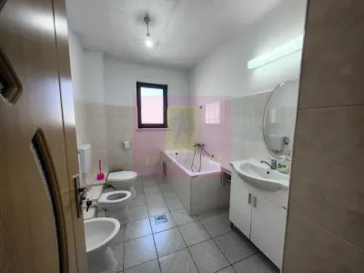 Casă 4 camere București - poza 21