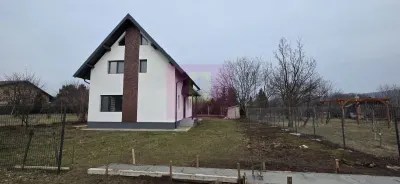 Casă 4 camere Brebu - poza 2