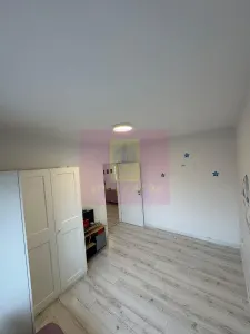 Casă 3 camere Sabareni - poza 12