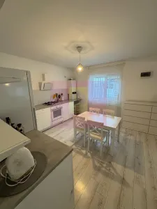 Casă 3 camere Sabareni - poza 7