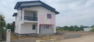 Casă 5 camere Sabareni - poza 3