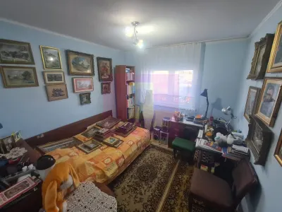 Apartament 3 camere Câmpina - poza 3