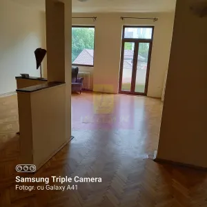 Apartament 5 camere Mitropolie - Bucuresti