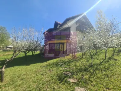 Vila de vanzare in Comarnic - Comarnic
