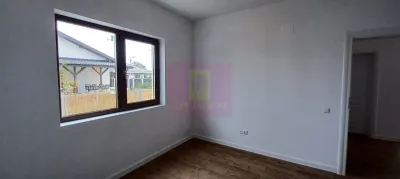 Casă 4 camere Sabareni - poza 12